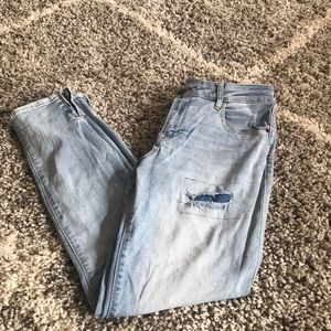 Old Navy distressed jeans- size 8